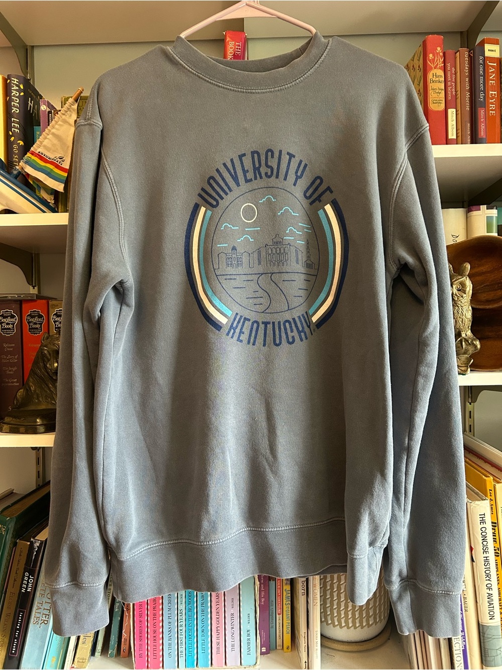 Men's Gray Crewneck Sweatshirt - Retro Campus Graphic University of Kentucky